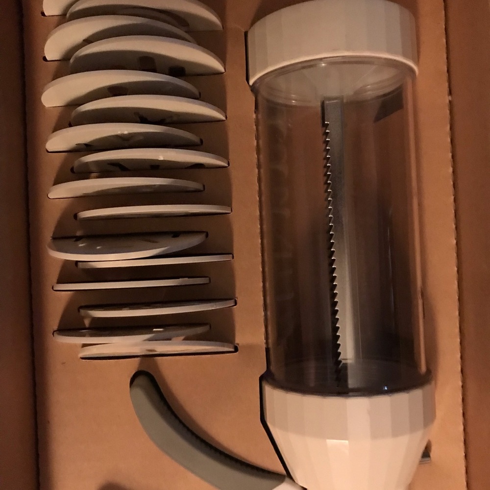 NEW IN BOX Cookie press